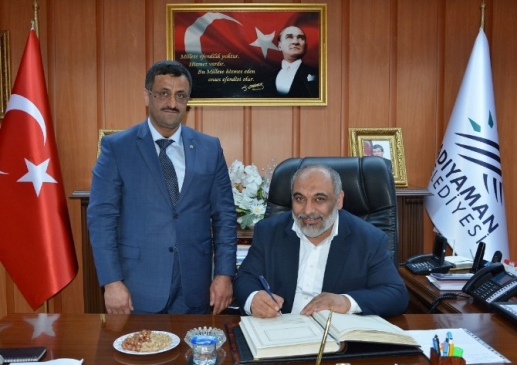 İHH Genel Başkanı Yıldırım'dan Belediyeye Ziyaret