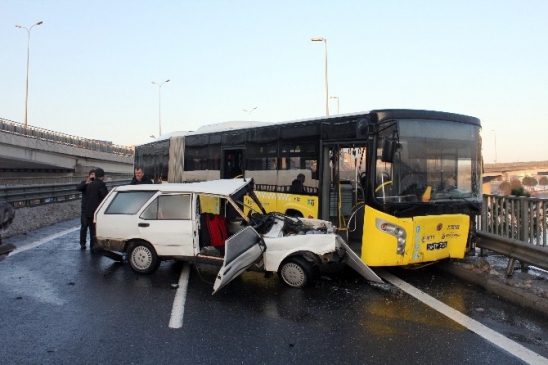Tem'de Gizli Buzlanma 11 Araç Birbirine Girdi