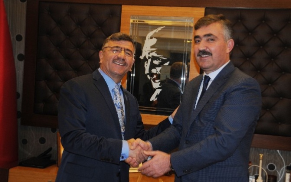 Özegen'den Akdoğan'a Ziyaret