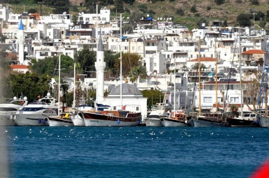 Bodrum'da Sıcaklıklar Artıyor Ama Yağmur Geliyor