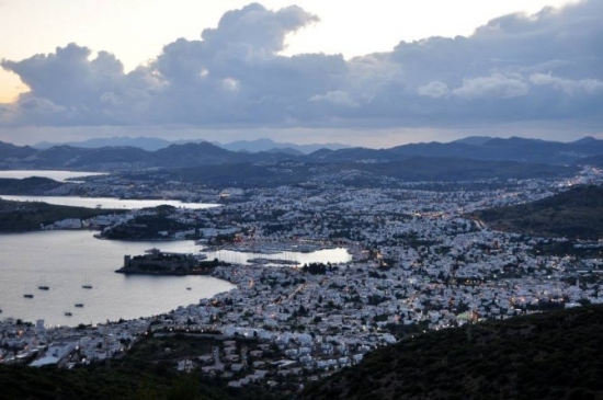 Bodrumlular Güne Sosyal Mesajlar İle Başlıyor