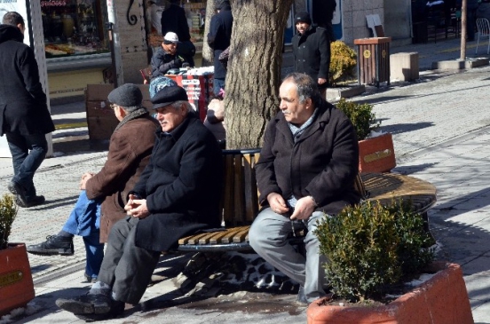 Eskişehir Halkı Güneşli Havayı Fırsat Bildi