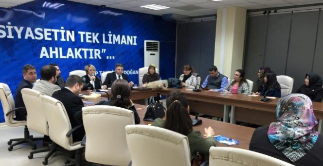 Ak Partili Şükriye Burak'a İlçelerden Yoğun İlgi