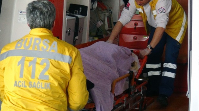 Bursa'da Bir Kadın Tartıştığı Sevgilisi Tarafından Bıçaklandı