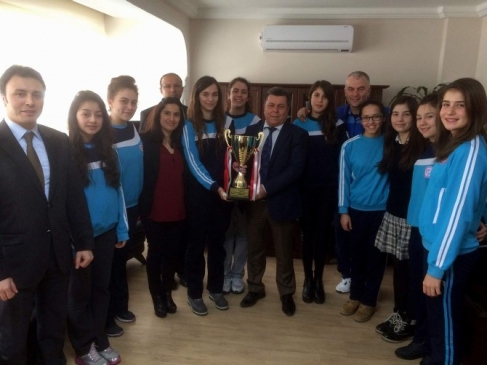 Söke Ege Koleji Kız Voleybol Takımı 3. Lig'de