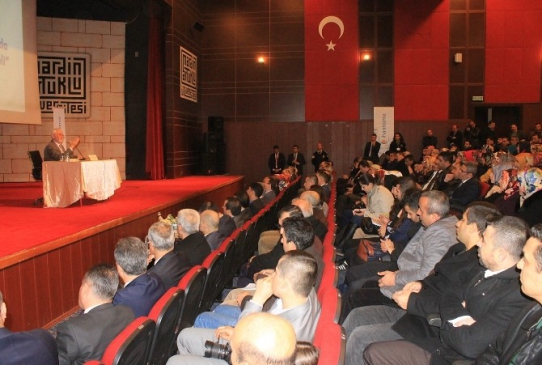 Mardin'de 'yeni Türkiye'nin İnşasında Ömer İbn ABDülaziz Modeli' Konferansı