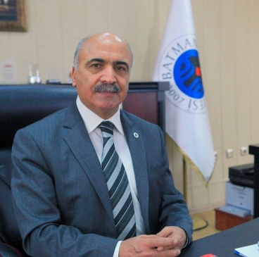 Batman Üniversitesi Rektörü Uluçam Atatürk Kültür Merkezi Şeref Üyeliğine Seçildi