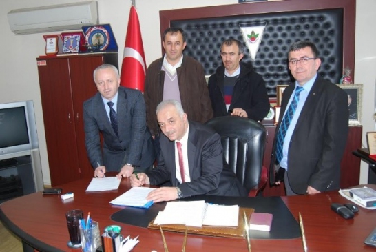 Orhaneli Belediyesi'nde Toplu Sözleşme Sevinci