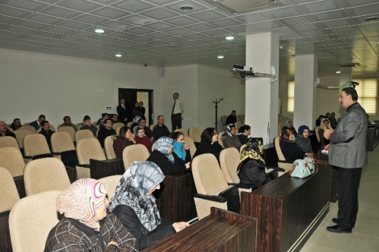 M. Kemalpaşa Belediyesi'nden 30 Kişiye İş İmkânı