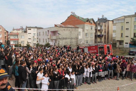 İtfaiyeden Okullarda Tatbikat
