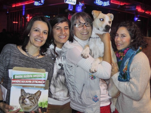 Şarkılar Hayvanlar Yararına Söylendi