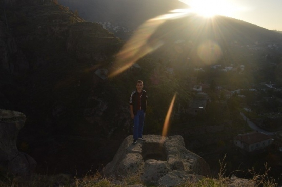 Okul Harçlığını Rehberlik Yaparak Kazanıyor