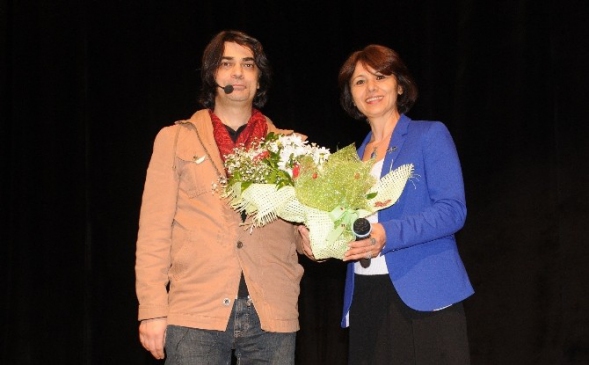 Üniversite Öğrencilerine Hipnoterapi Seansı