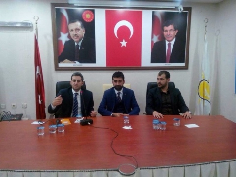 Hamidi Gençlerle Bir Araya Geldi