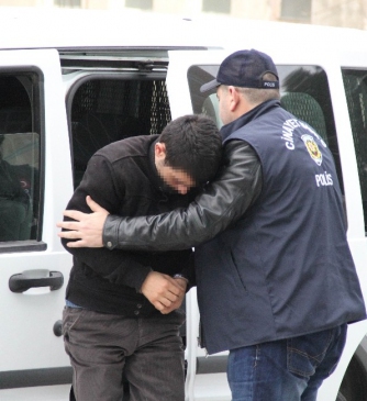 Askeri Silahla Vuran Genç Tutuklandı