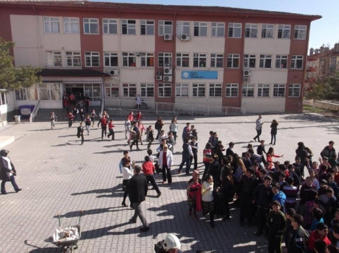 Okulda 'gerçek Gibi' Tatbikat