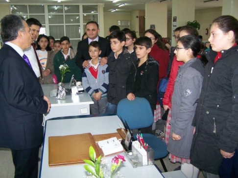 Beyşehir'de Ortaokul Öğrencilerinden Vergi Haftası Ziyareti