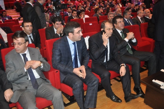 Bakan Zeybekci ''Silah Ortadan Kalktığı Zaman Her Şey Çözülür”