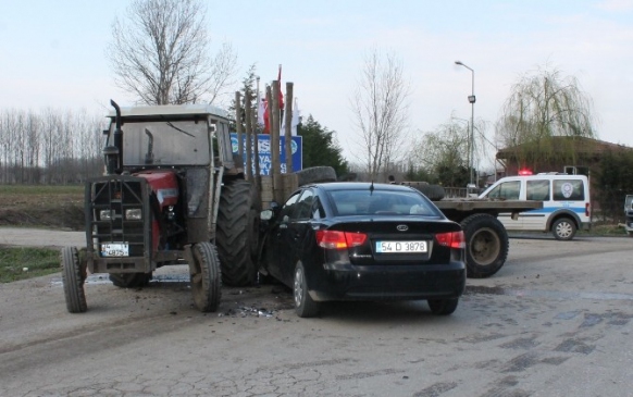 Sakarya'da Trafik Kazası 1 Yaralı
