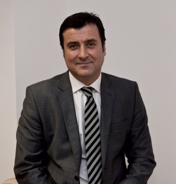 Prof. Dr. Alper Toker “Robotik Akciğer Ameliyatında Türkiye İtalya'yı Takip Ediyor”