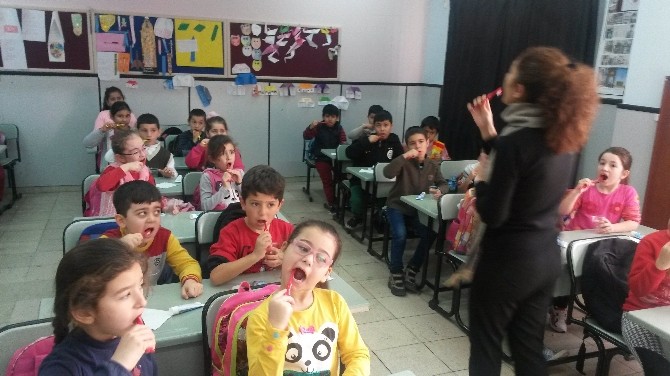 Akbük Nurullah Kocabıyık İlkokulu'nda Sağlıklı Yaşam Eğitimleri