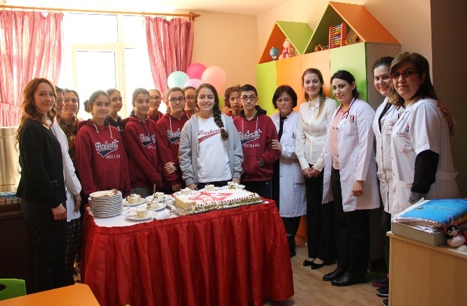 Küçük Yüreklerden Büyük Örnek