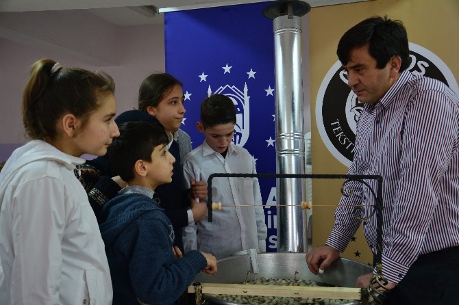 Gençler Bursa İpeğini Yakından Tanıyor