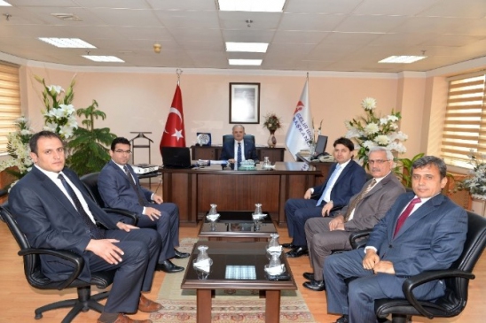 Vali Çakacak'tan Vergi Dairesi Başkanlığı'na Ziyaret