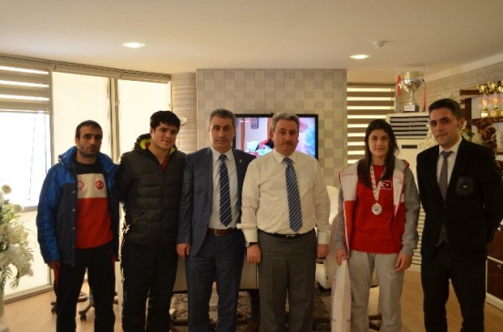 Judonun Alkın Kızına Ödül