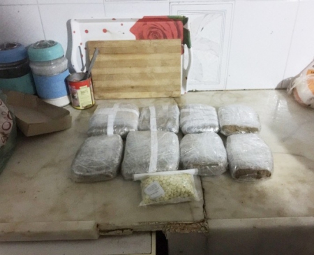 Reyhanlı'da Polis Alıkonulan Suriyeliyi Kurtarırken Uyuşturucu Ele Geçirdi