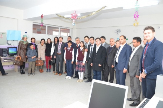Viranşahir'de Bilgisayar Laboratuvarı Açıldı