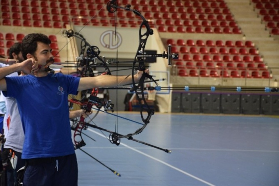 ''okçuluk Salon Türkiye Şampiyonası''nda Dereceye Girenler Ödüllendirildi