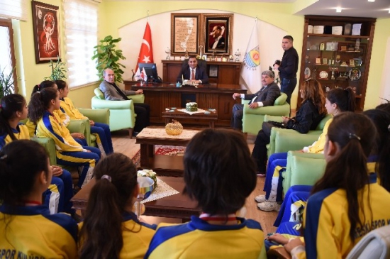 Bölge Birincisi Olan Çukurova İlköğretim Okulu'ndan Can'a Ziyaret