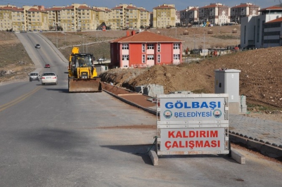 Kaldırım Çalışmaları Sürüyor