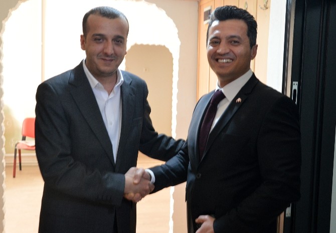 MHP Aday Adayı Kalkan Gezmedik İlçe Bırakmıyor