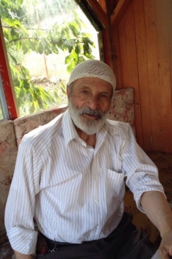 Eski Milletvekilinin Babası Secdede Can Verdi