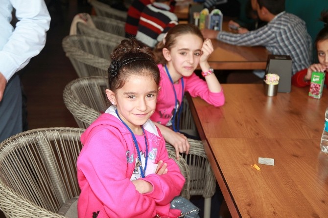 “Hakkâri Bilime Kanat Açıyor” Projesi Kapsamında 53 Öğrenci Ankara'ya Gitti