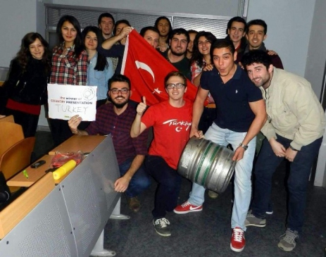 Adü'lü Samed Türkiye'yi 1.'liğe Taşıdı