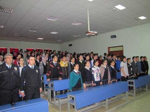 Kütahya Hisarcık'ta Lise Öğrencilerine Güvenlik Eğitimi Verildi