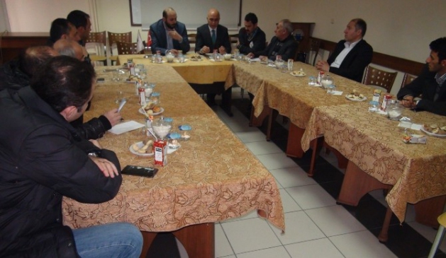 Erzurum Yakutiye'de Ali Korkut, İnşaat Mühendisleri ile Toplantı Düzenledi