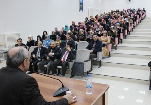 Elazığ'da Gerçekleşen 'Risalet Öncesi Hz. Peygamber' Konferansına Yoğun İlgi