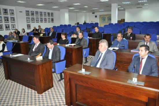 Edremit'te Başkan Kamil Saka, Daire Müdürleri ile Toplantı Gerçekleştirdi