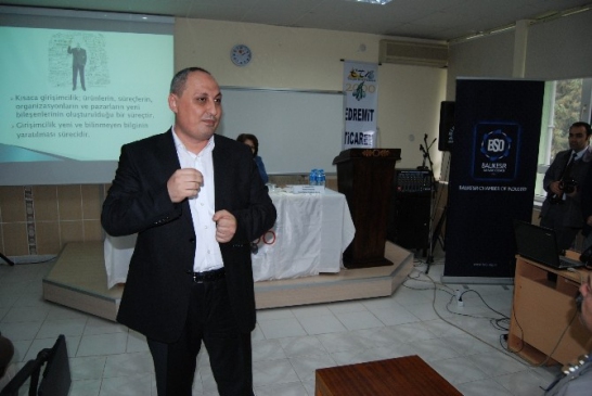 Balıkesir Edremit'te Girişimcilik Farkındalık Eğitimi Düzenlendi