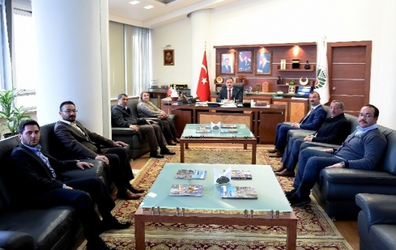 Malatya Büyükşehir Belediye Başkanı Ahmet Çakır, Ortak Değer Malatya Derneği üyeleriyle bir araya geldi.