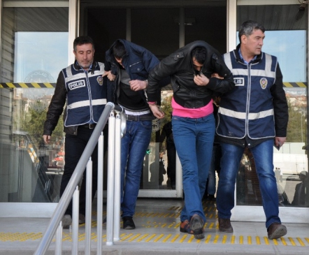 Kırıkkale'de Yapılan Operasyonda 5 Şahıs Gözaltına Alındı