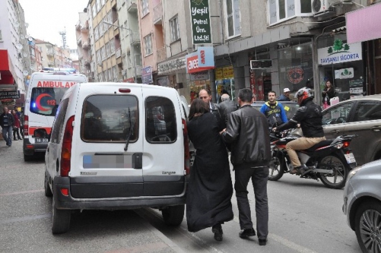 Balıkesir'de Genç Kadın Oyuncak Silahla Ev Soymaya Çalıştı