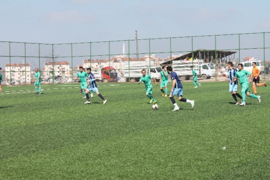 Malatya 1. Amatör Küme Büyükler Futbol Ligi'nde İnönü Üniversitesi ve Demirspor şampiyon oldu.