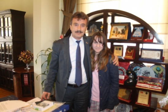 Bursa Yenişehir'de Bir Öğrenci Sokak Hayvanları Projesini Başkanla Paylaştı