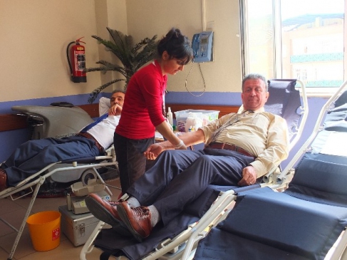 Karabük Merkez'de Ağız ve Diş Sağlığı Merkezi Kan Bağışı Düzenledi
