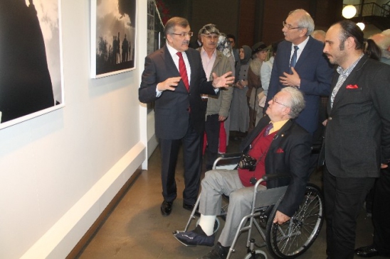 Zeytinburnu’nda İbrahim Zaman’ın Siyah Beyaz Fotoğraf Sergisi Açıldı